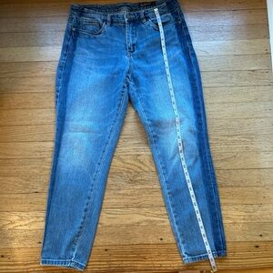 Blank NYC Women's Straight Leg Blue Jeans